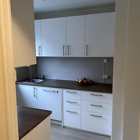 Lovely 2 Bedroom Apartmen With Free Parking Берген Экстерьер фото